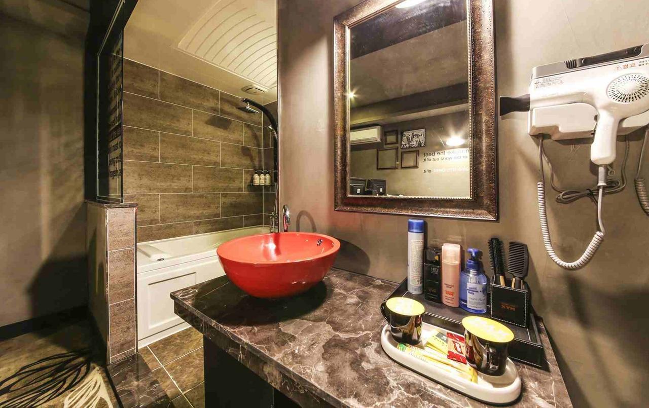 Design Hotel Xym Пучхон Экстерьер фото